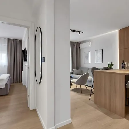 Ana - Exklusiv Makarská